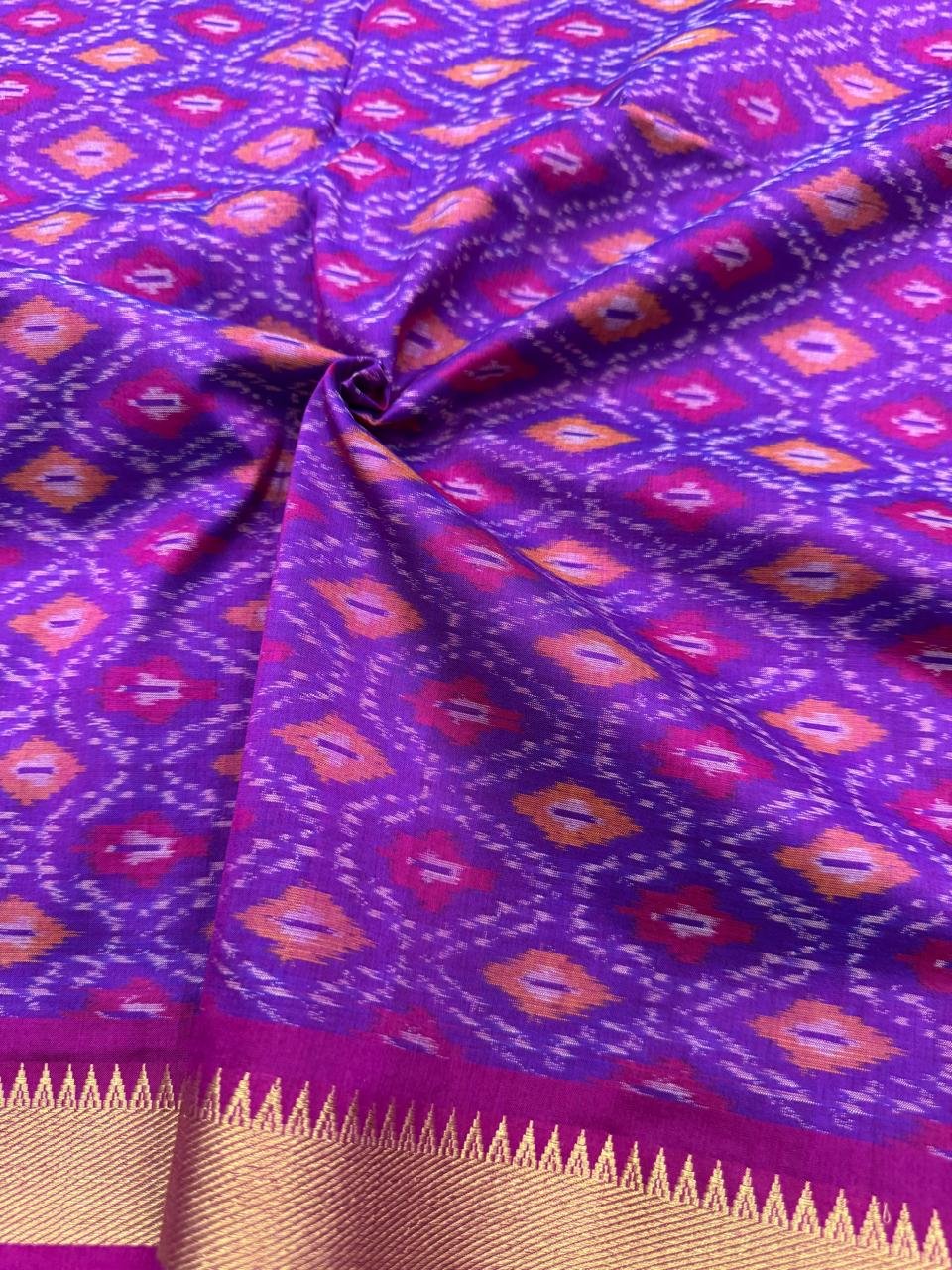 Ikat Fabric - PSDHG11-ISCFCDBSC-09