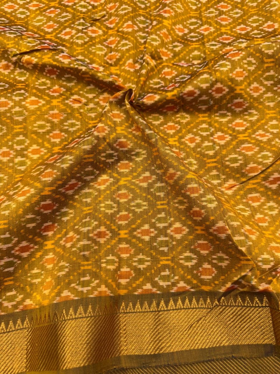 Ikat Fabric - PSDHG11-ISCFCDBSC-11