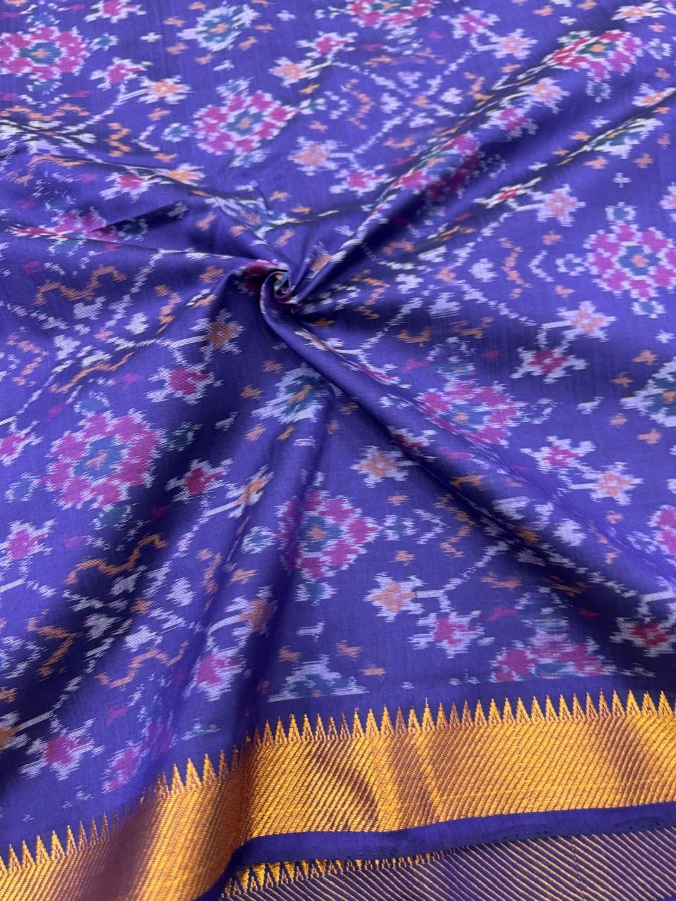 Ikat Fabric - PSDHG11-ISCFCDBSC-14