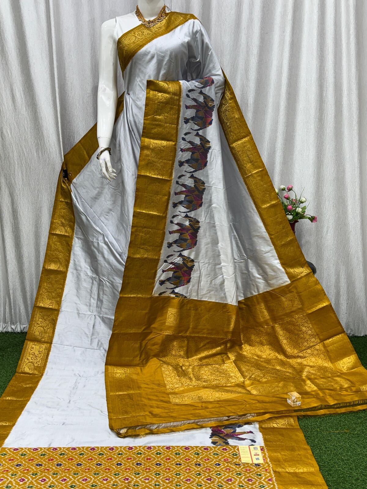 Kanchi Border Ikat - PASKG20-KBRPISECD-06