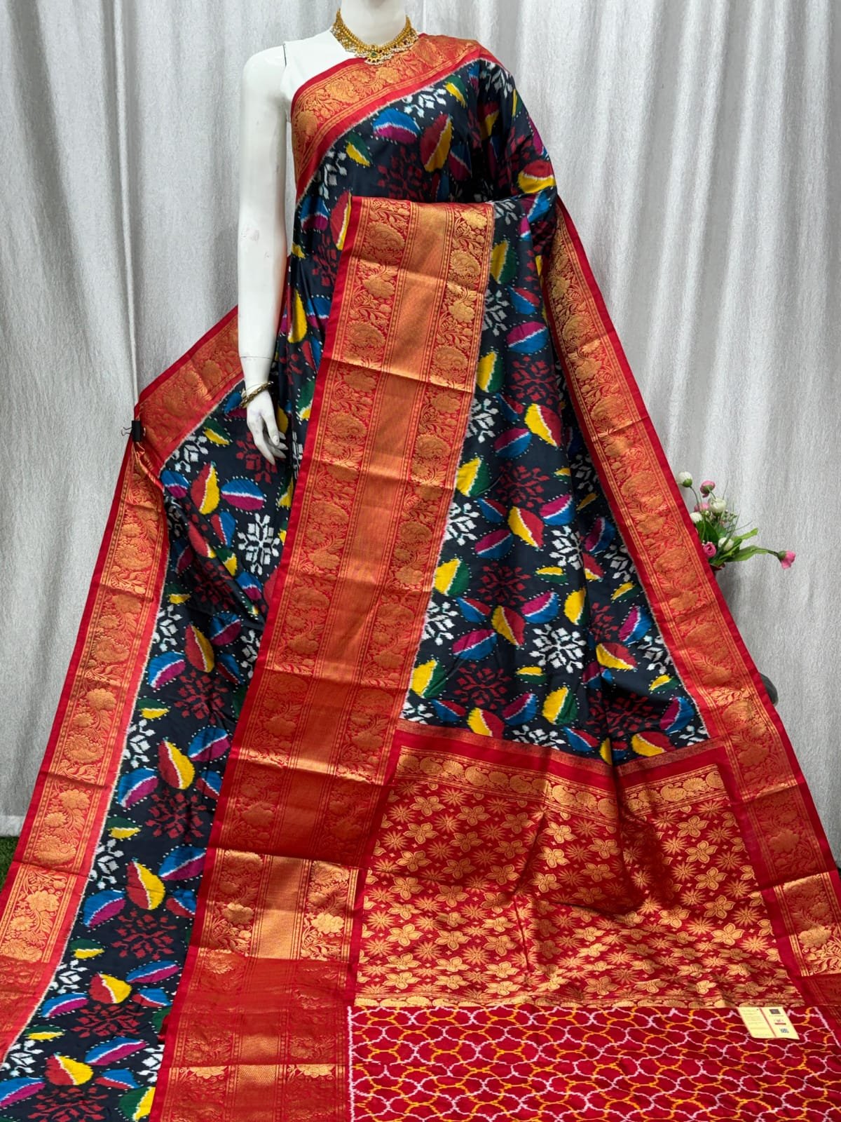 Kanchi Border Ikat - PASKG20-KBRPISECD-11