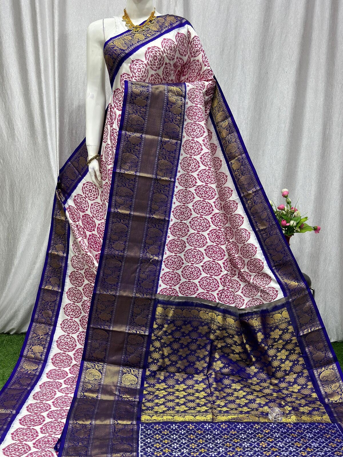 Kanchi Border Ikat - PASKG20-KBRPISECD-17
