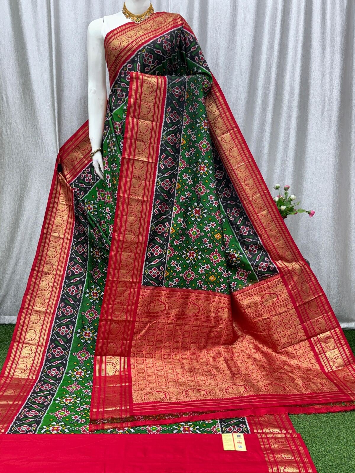 Kanchi Border Ikat - PASKG20-KBRPISECD-31