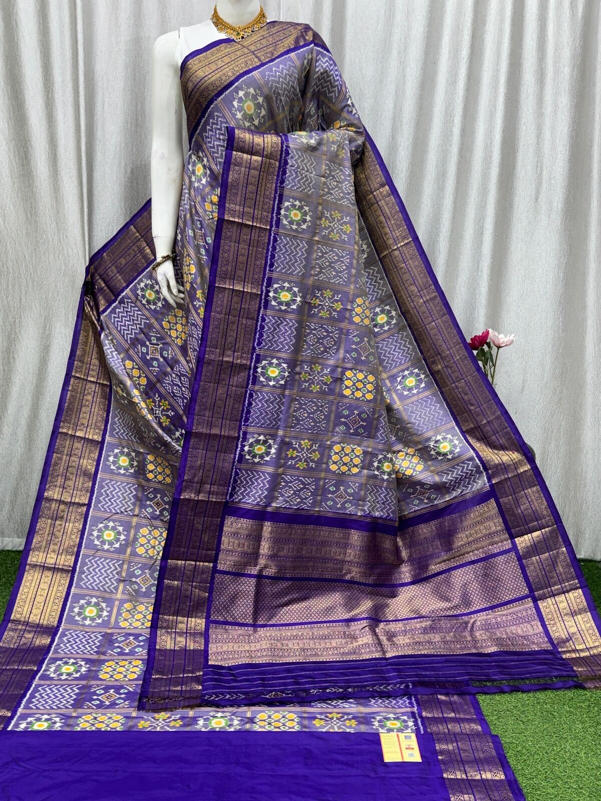 Kanchi Border Ikat - PASKG20-KBRPIXSCD-01