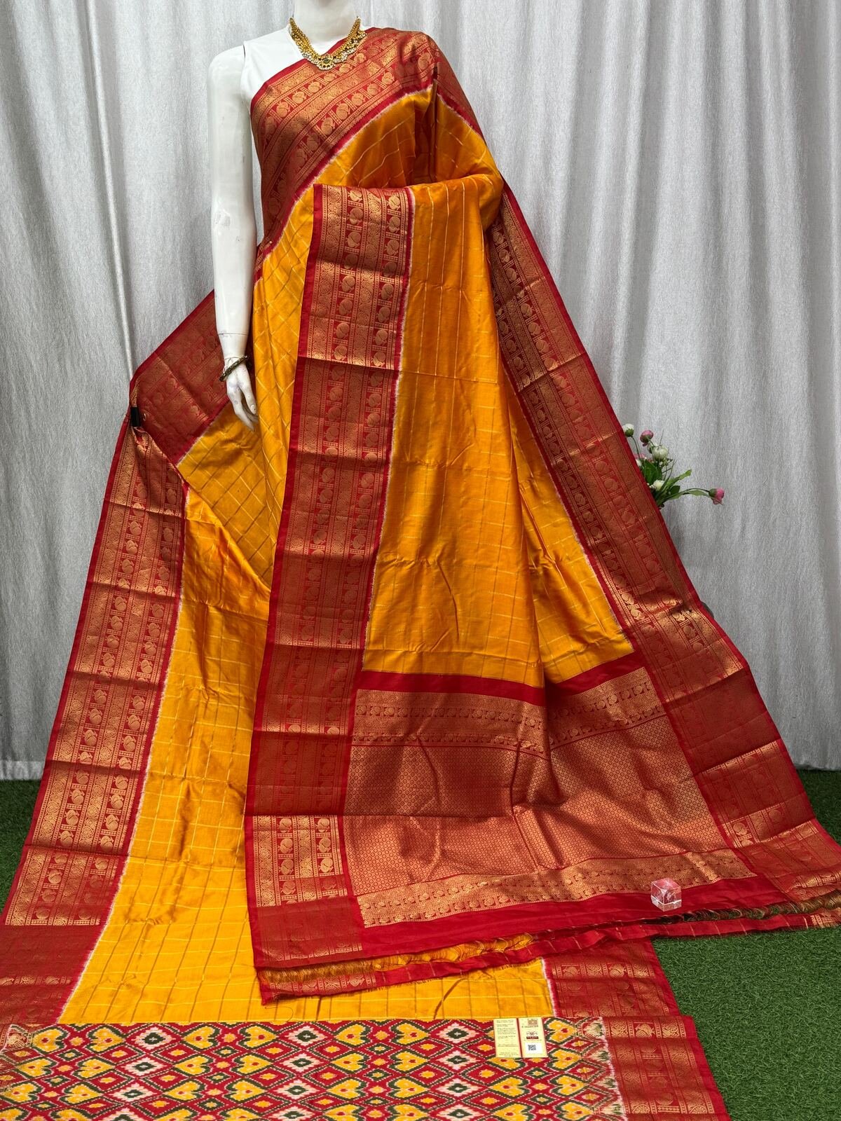 Kanchi Border Ikat - PASKY14-KBRPIXICC-02