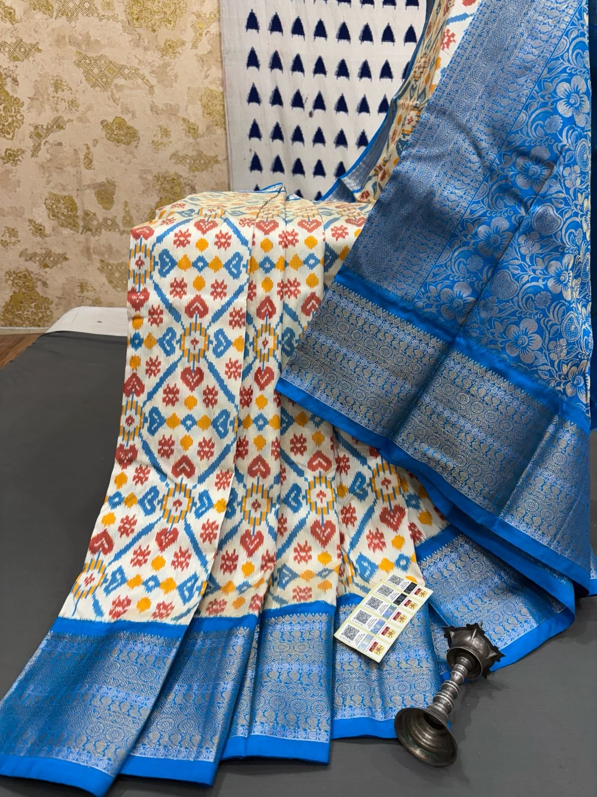 Kanchi Border Ikat - PRMHY24-KBRSIFSDC-06