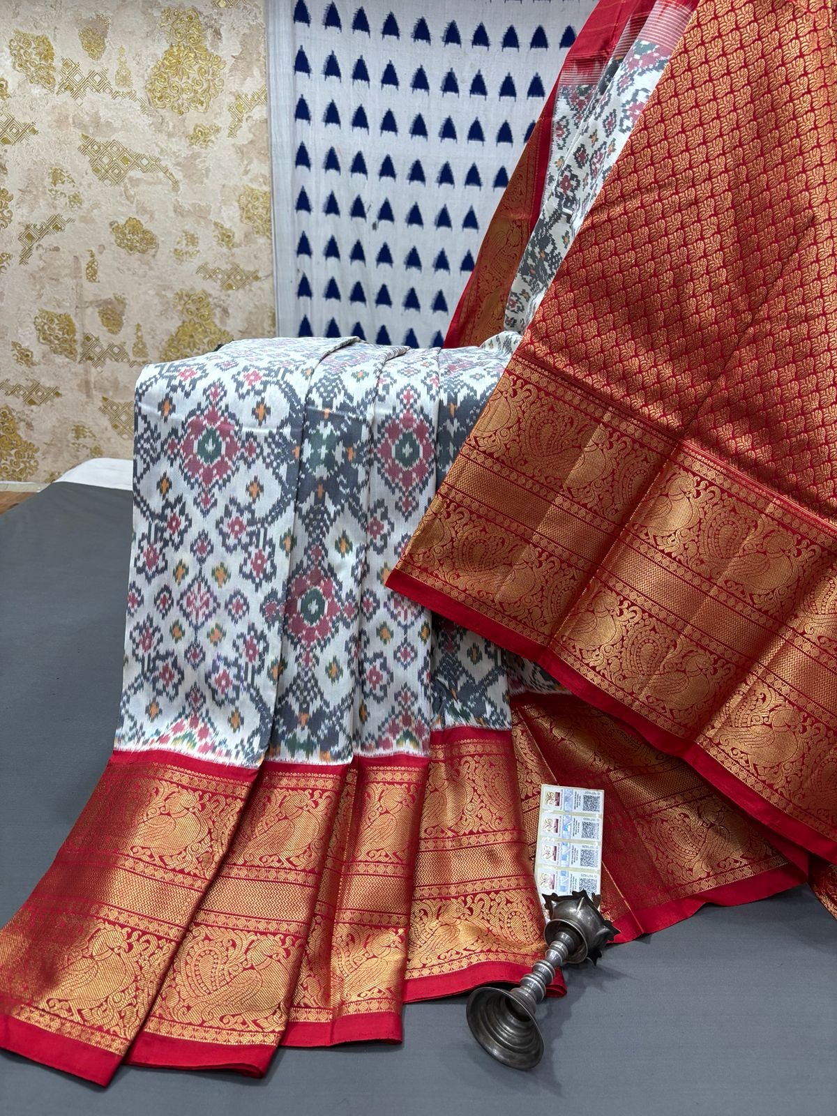 Kanchi Border Ikat - PRMHY24-KBRSIFSDC-08