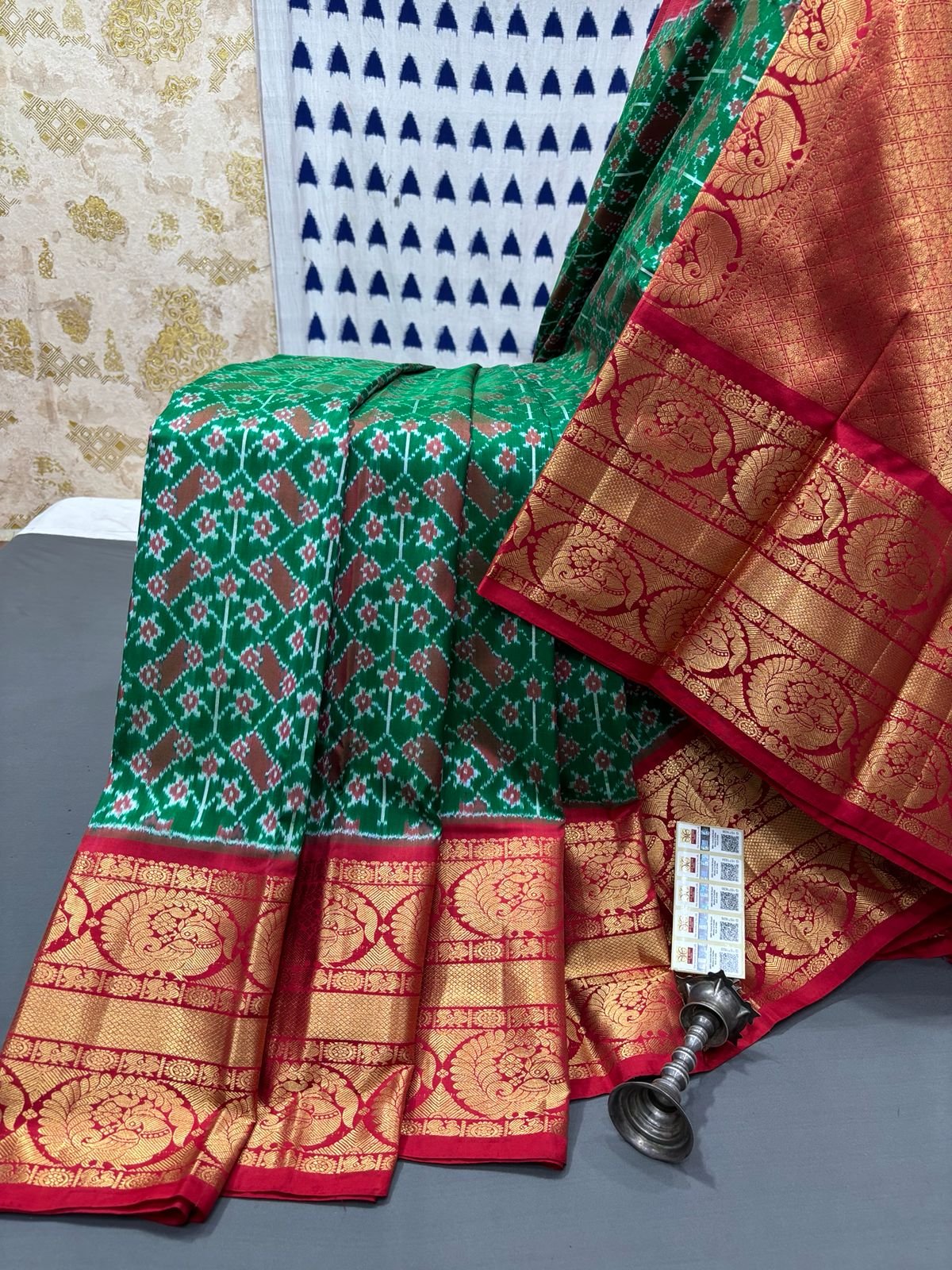 Kanchi Border Ikat - PRMHY24-KBRSIFSDC-11
