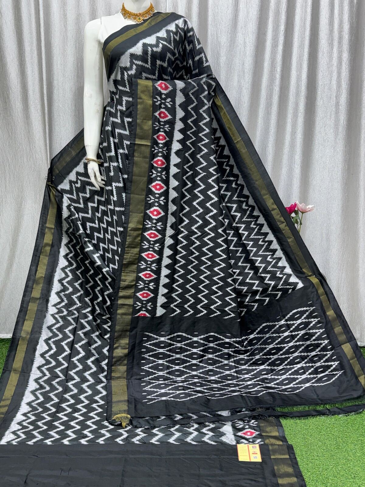 Lightweight Ikat Silk - PASKO12-LSWBDTFCD-03