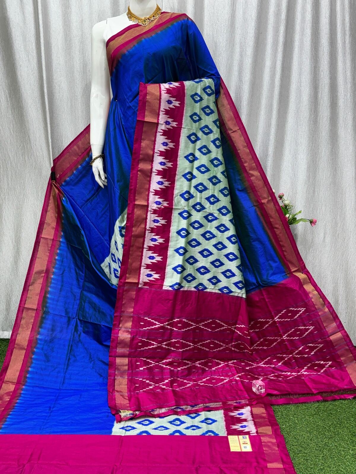 Lightweight Ikat Silk - PASKO12-LSWBDTFCD-09