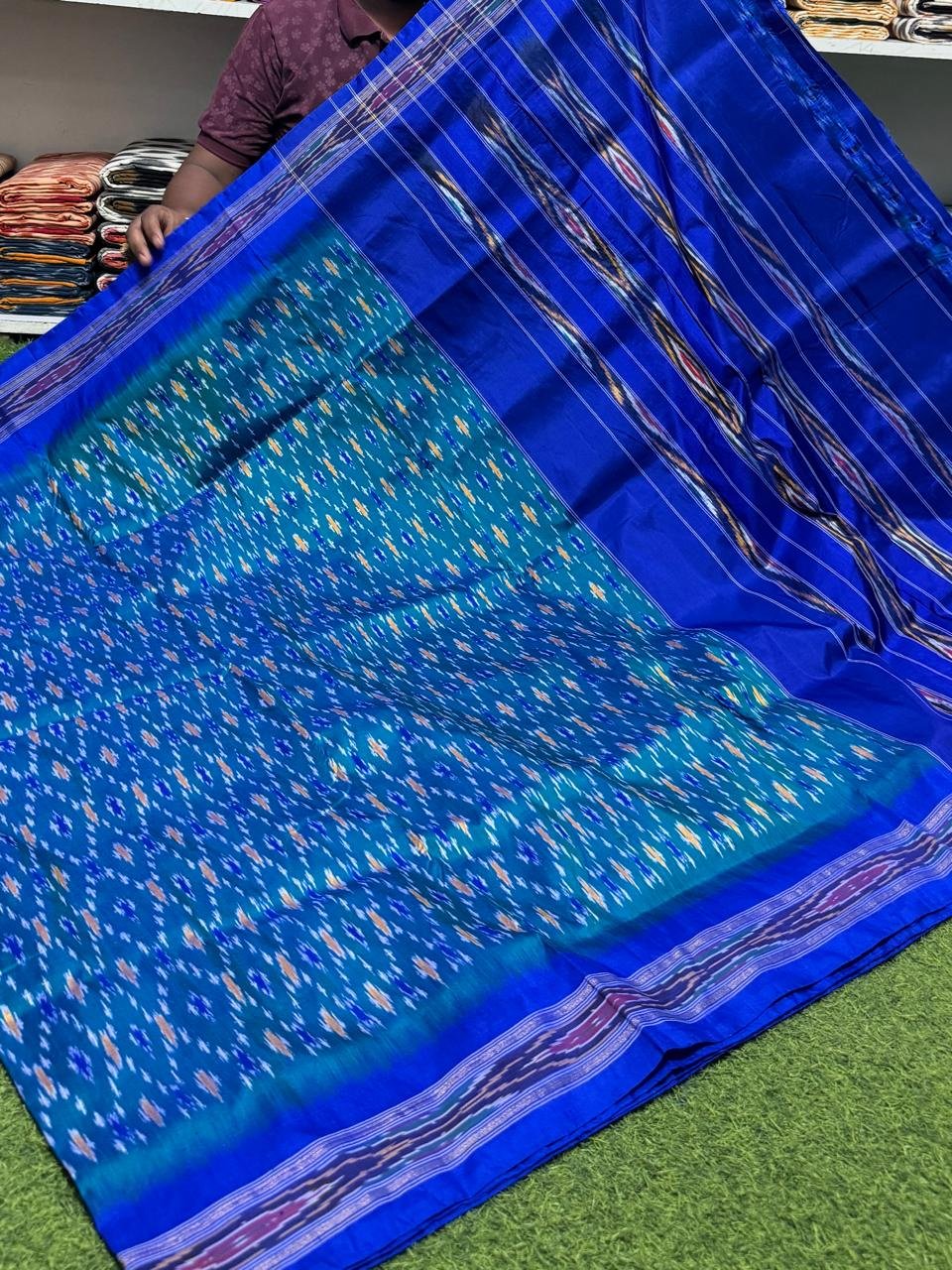 Lightweight Ikat Silk - PSRGL08-LSNBDSSCD-01