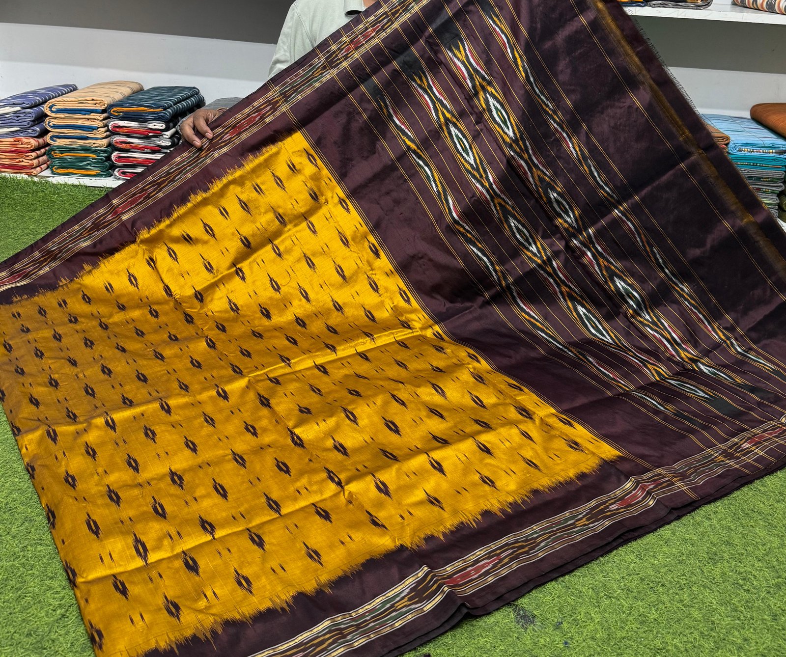 Lightweight Ikat Silk - PSRGL17-LSNBCSSDC-02