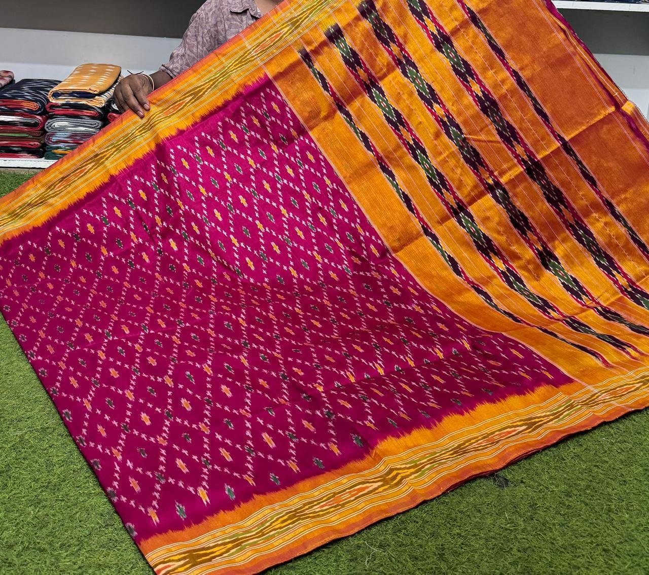 Lightweight Ikat Silk - PSRGL31-LSNBCSSDC-08