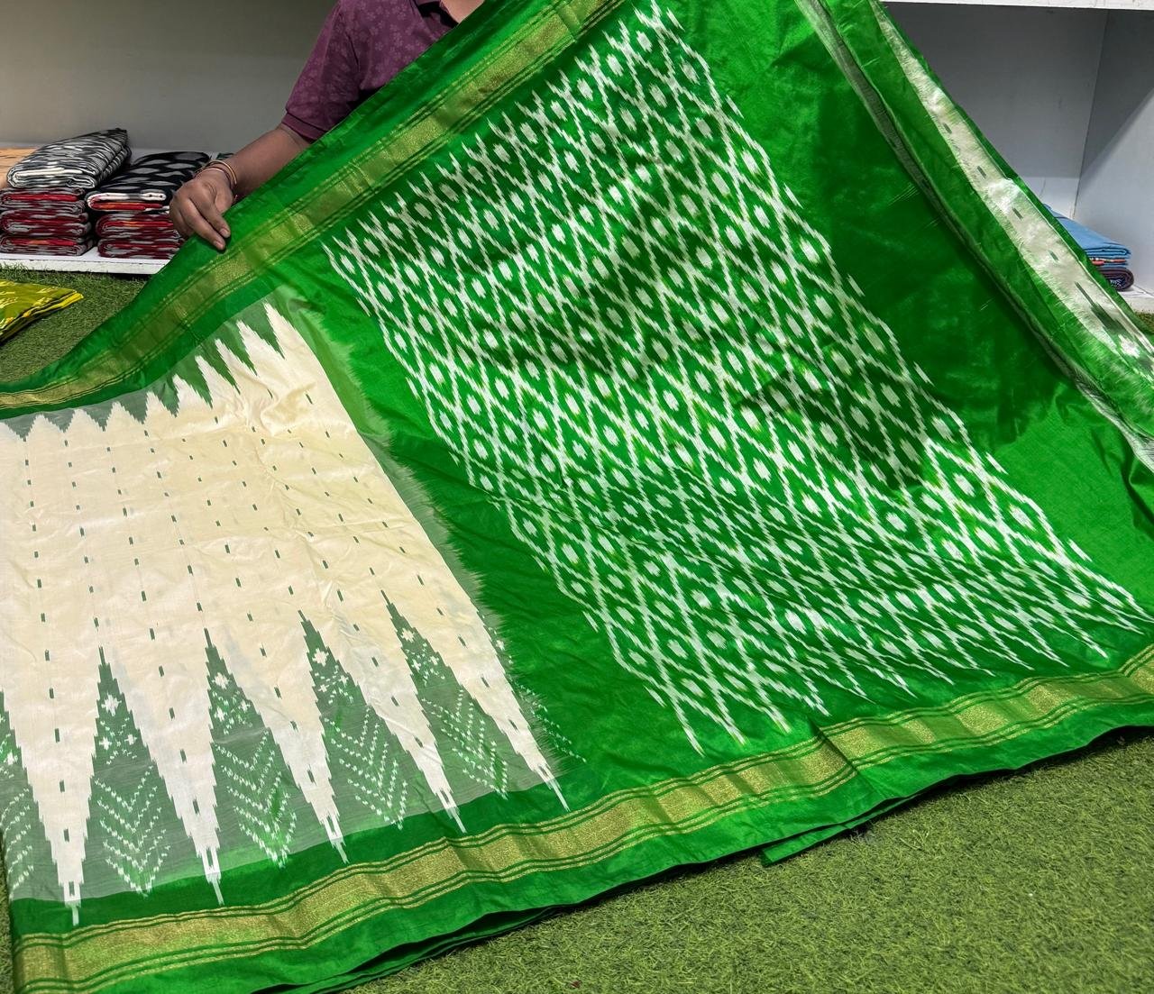 Lightweight Ikat Silk - PSRGO01-LSWBDTZCD-03