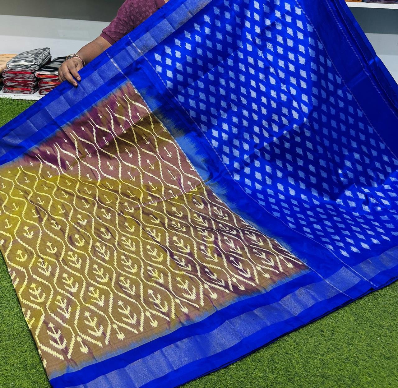 Lightweight Ikat Silk - PSRGO01-LSWBDTZCD-11