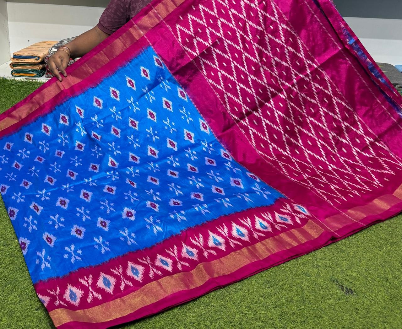 Lightweight Ikat Silk - PSRGO01-LSWBDTZCD-15