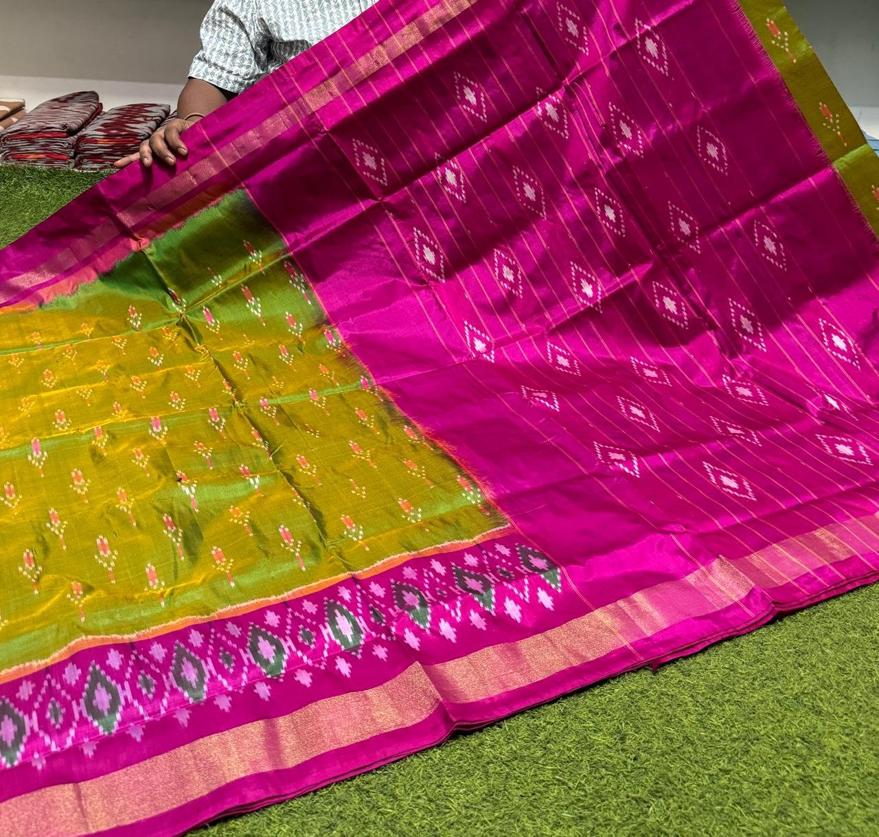 Lightweight Ikat Silk - PSRGO01-LSWBDTZCD-19