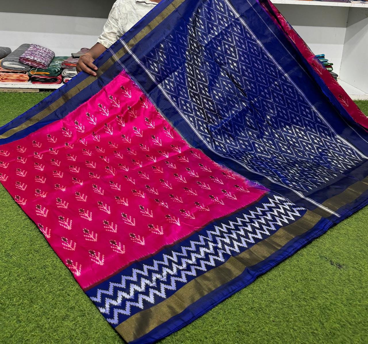 Lightweight Ikat Silk - PSRGO26-LSWBDTFDD-03