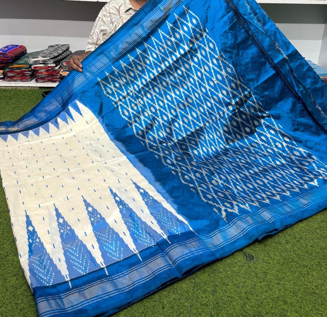 Lightweight Ikat Silk - PSRGO26-LSWBDTFDD-12