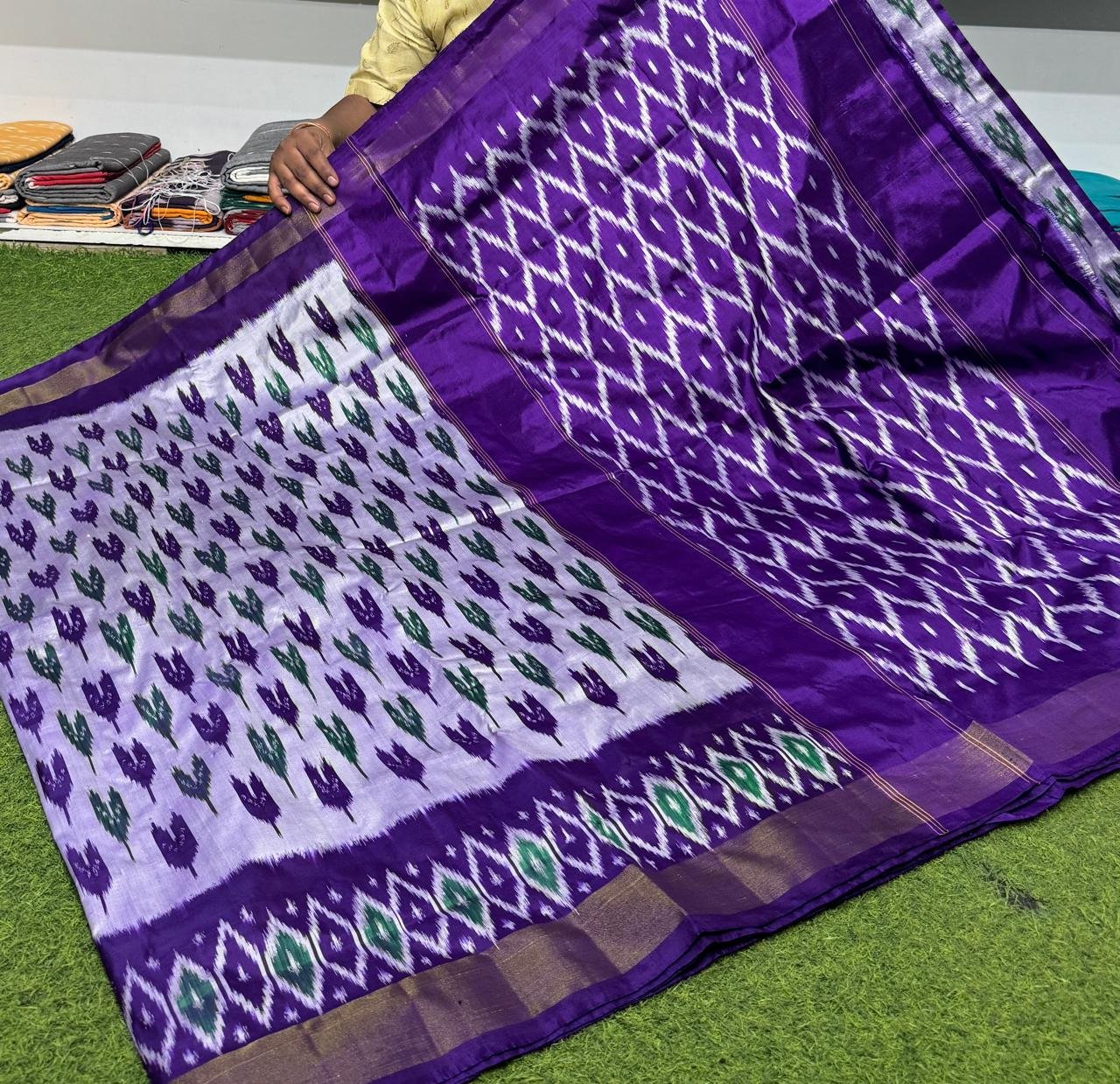 Lightweight Ikat Silk - PSRGO29-LSWBDTFDD-18
