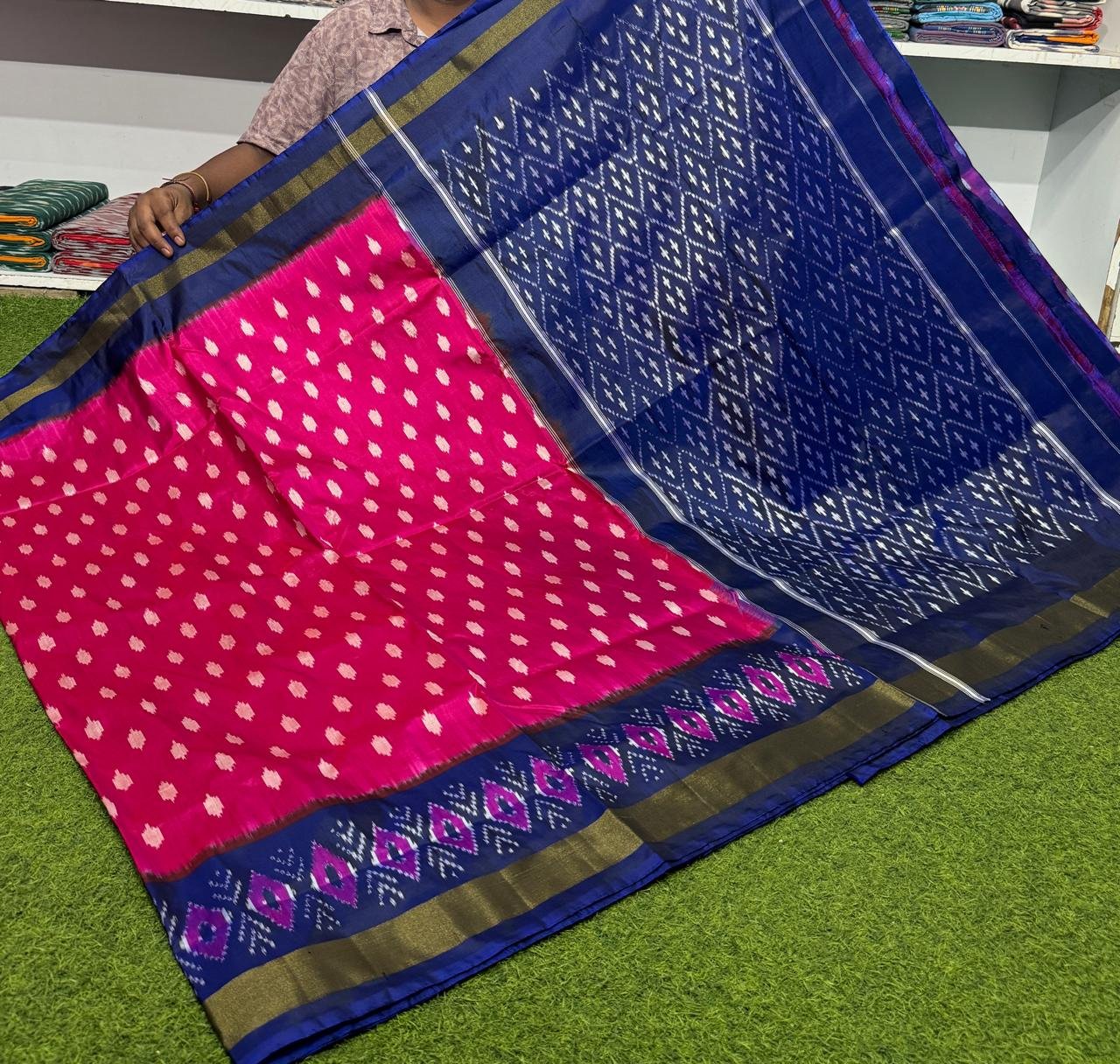 Lightweight Ikat Silk - PSRGS16-LSWBCTZDD-11