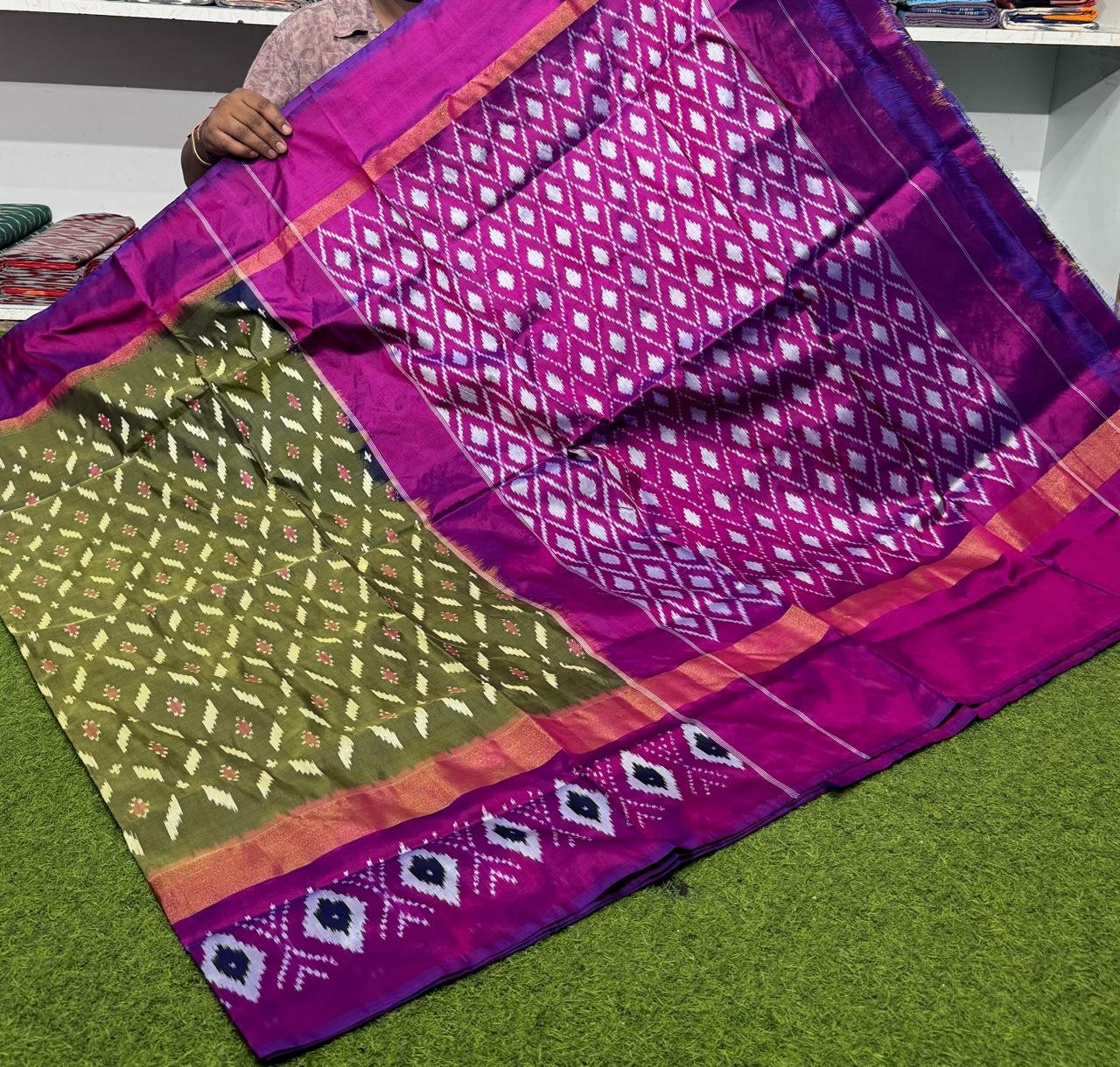 Lightweight Ikat Silk - PSRGS16-LSWBCTZDD-12