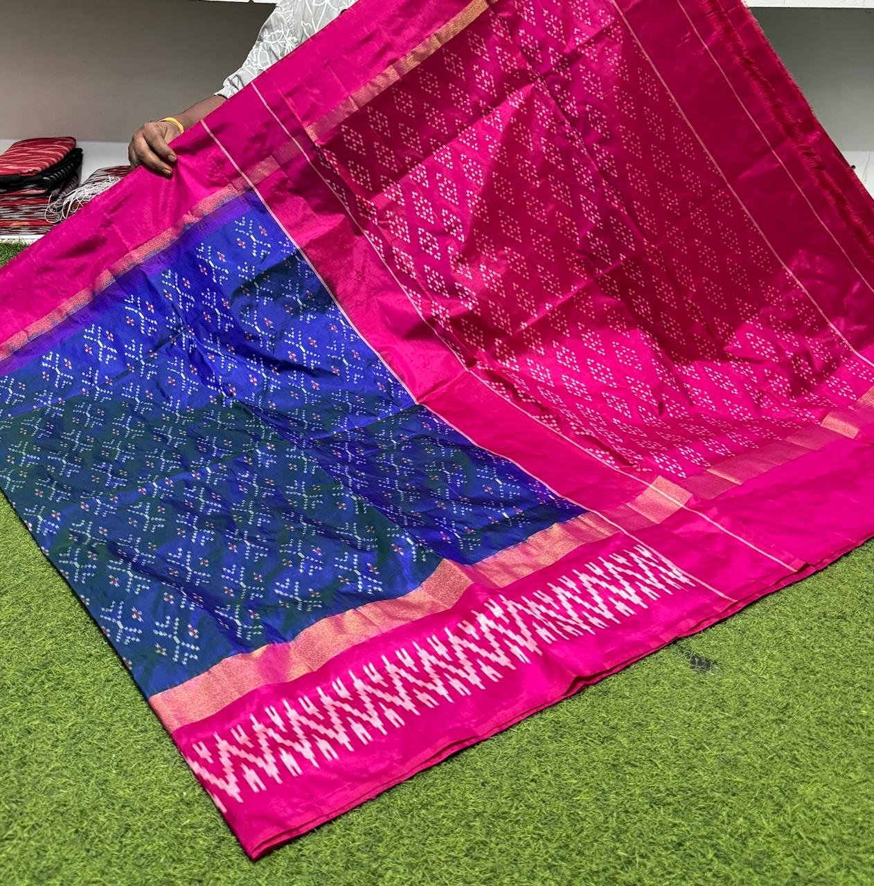 Lightweight Ikat Silk - PSRGS24-LSWBCTZDD-04