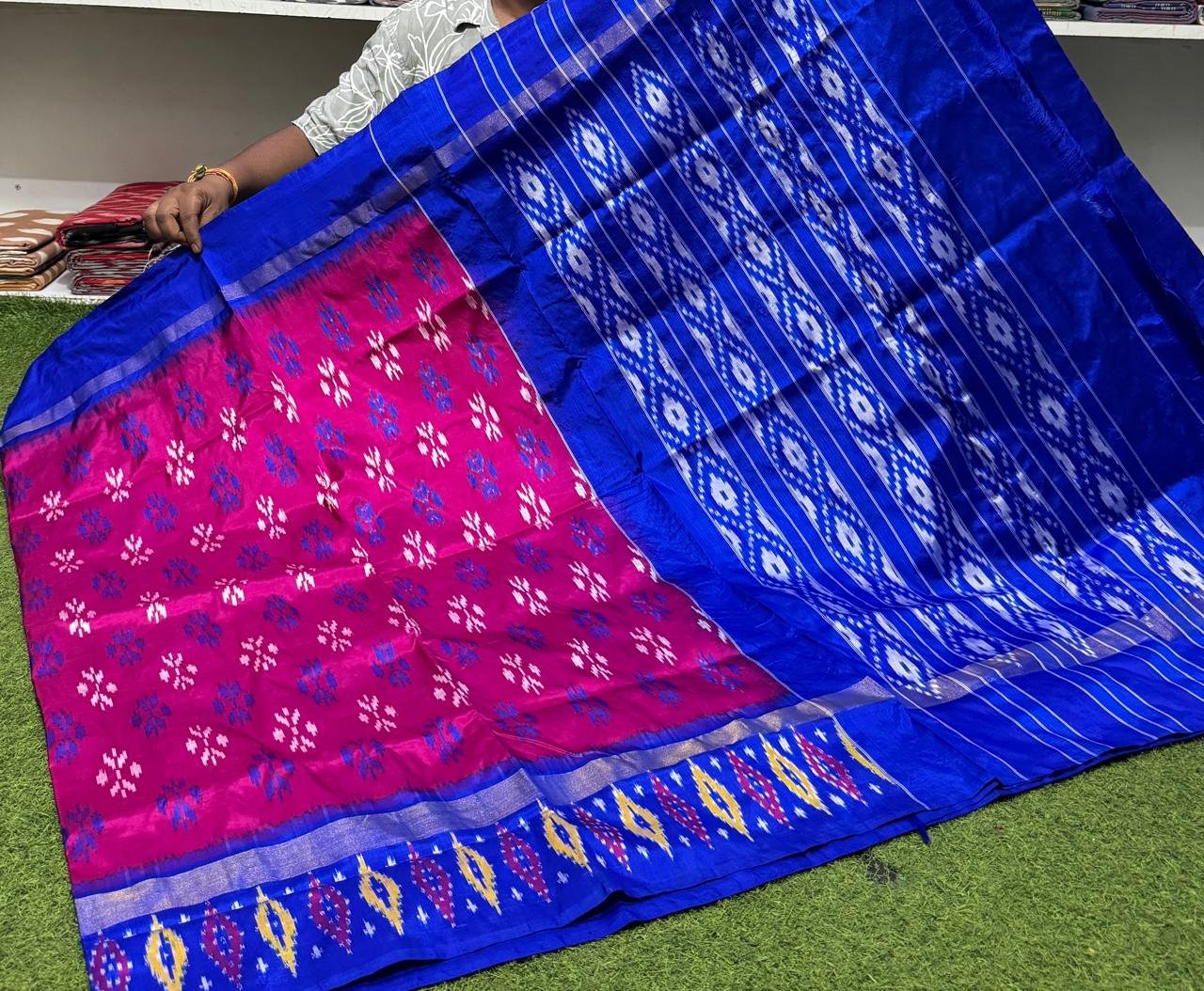 Lightweight Ikat Silk - PSRGS24-LSWBCTZDD-17
