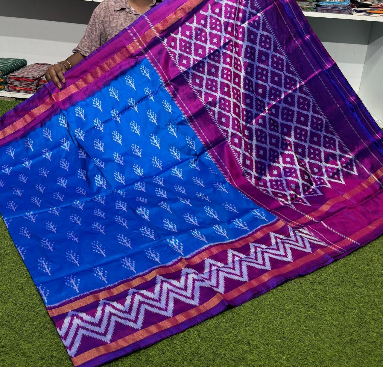 Lightweight Ikat Silk - PSRGS24-LSWBCTZDD-23