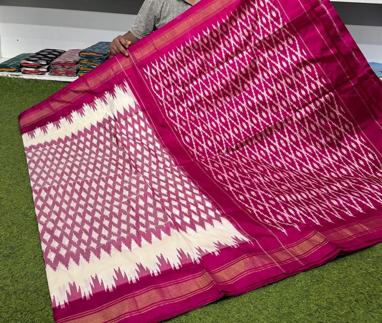 Lightweight Ikat Silk - PSRGS24-LSWBCTZDD-32
