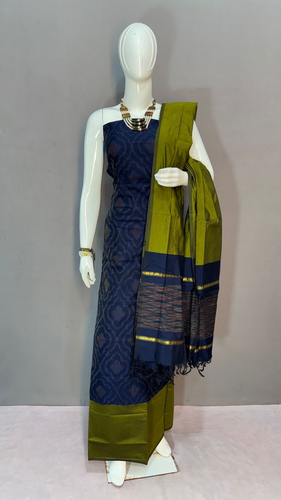 Salwar Set - PKHSS18-SCSMDIDCD-08