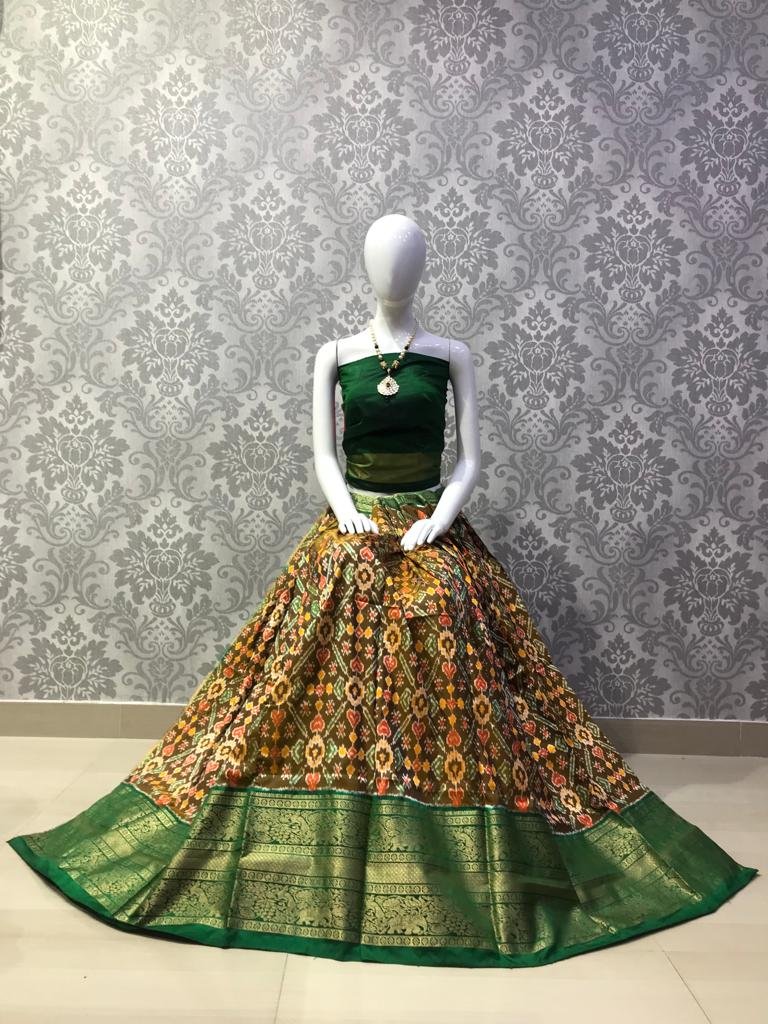 Silk Lehenga - PLXHG05-FSLGDNCDC-07
