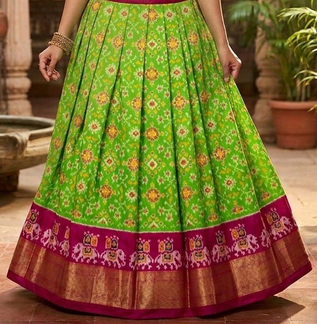 Silk Lehenga - PSSIG09-FSLGCSSDC-11