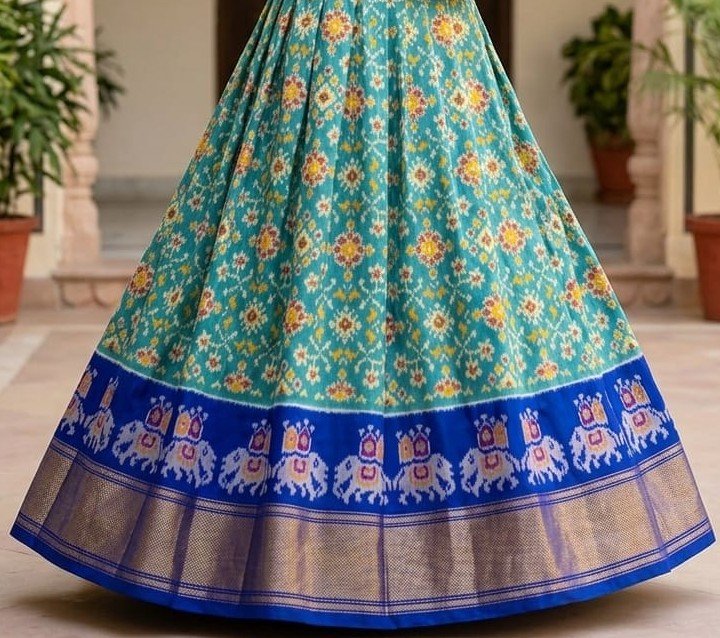 Silk Lehenga - PSSIG16-FSLGCSSDC-10