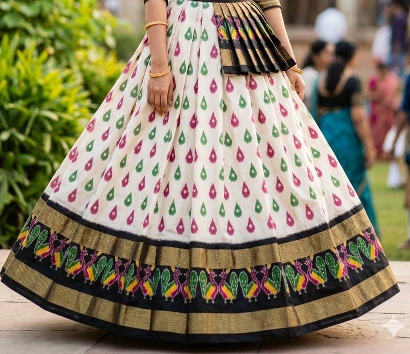 Silk Lehenga - PSSIG23-FSLGCSSDC-05