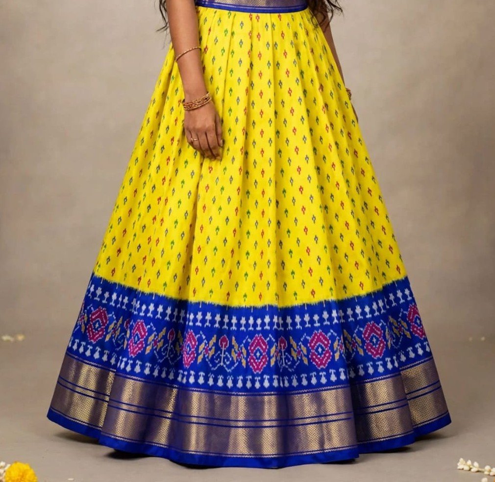 Silk Lehenga - PSSIO04-FSLGDSBDC-08