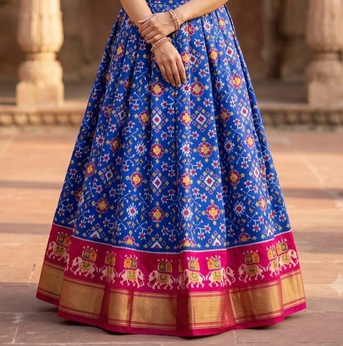 Silk Lehenga - PSSIO12-FSLGDSBCC-02