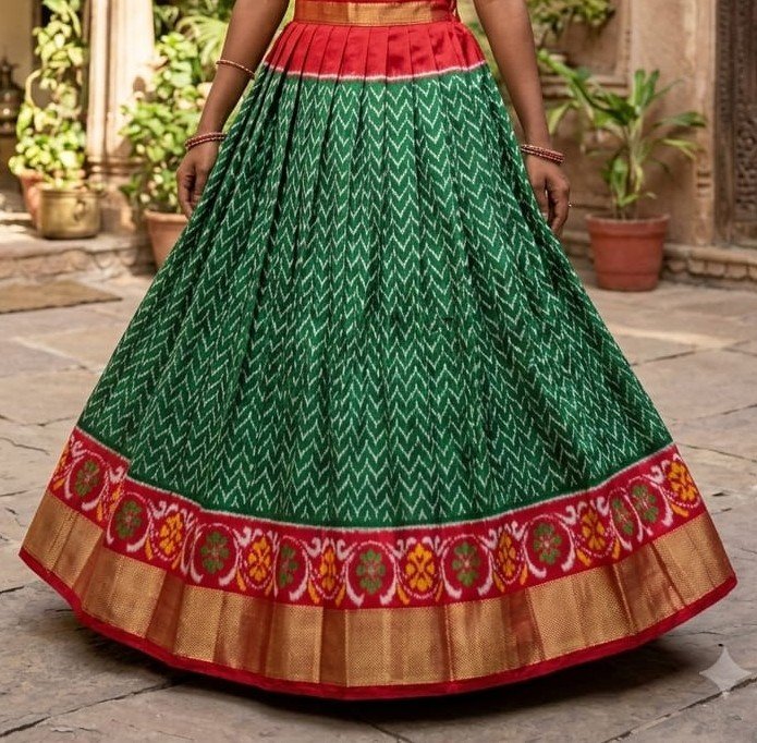 Silk Lehenga - PSSIO12-FSLGDSBCC-04