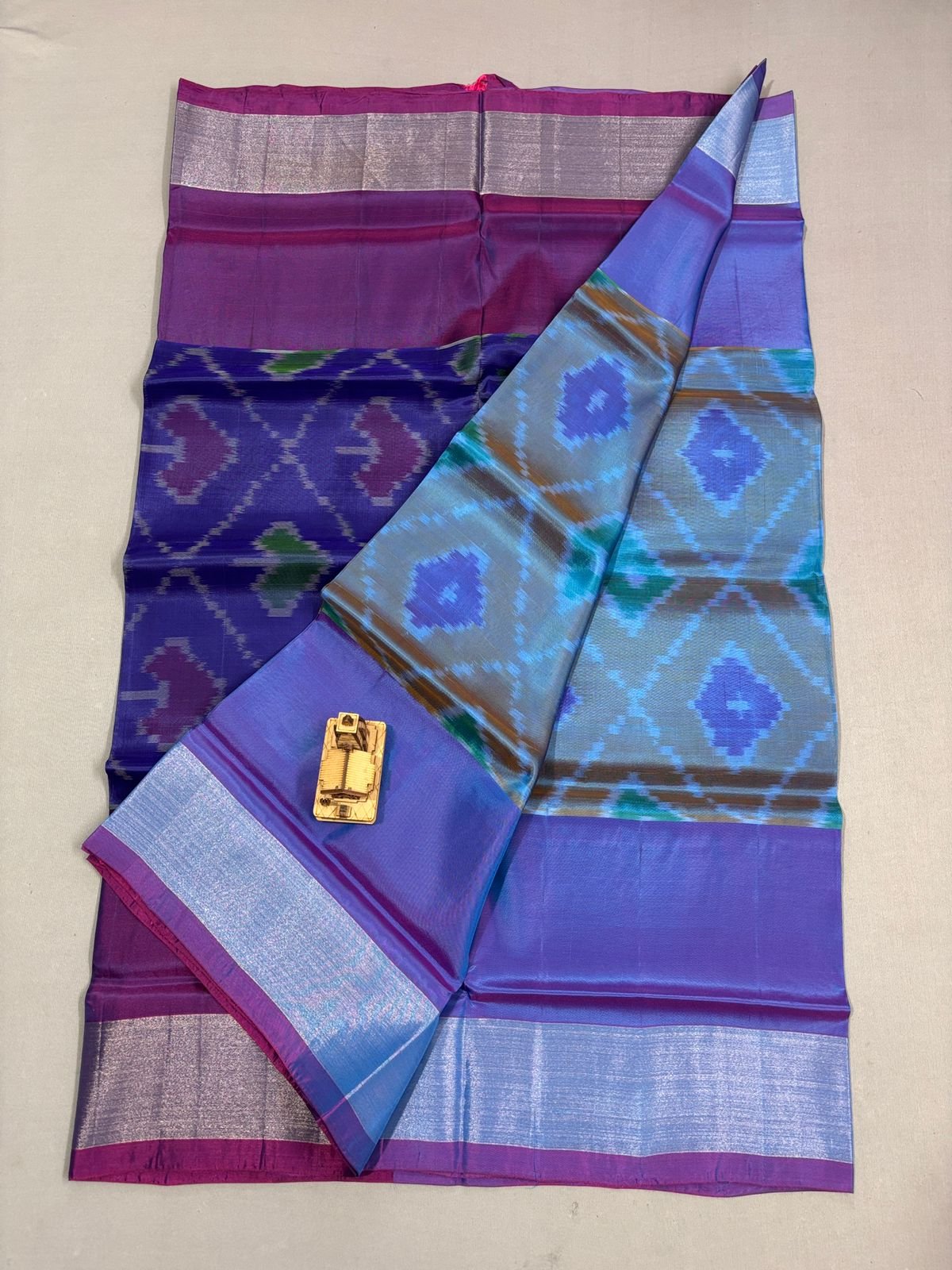 soft-silk-sarees - PKHSY13-ISSSDIESC-11
