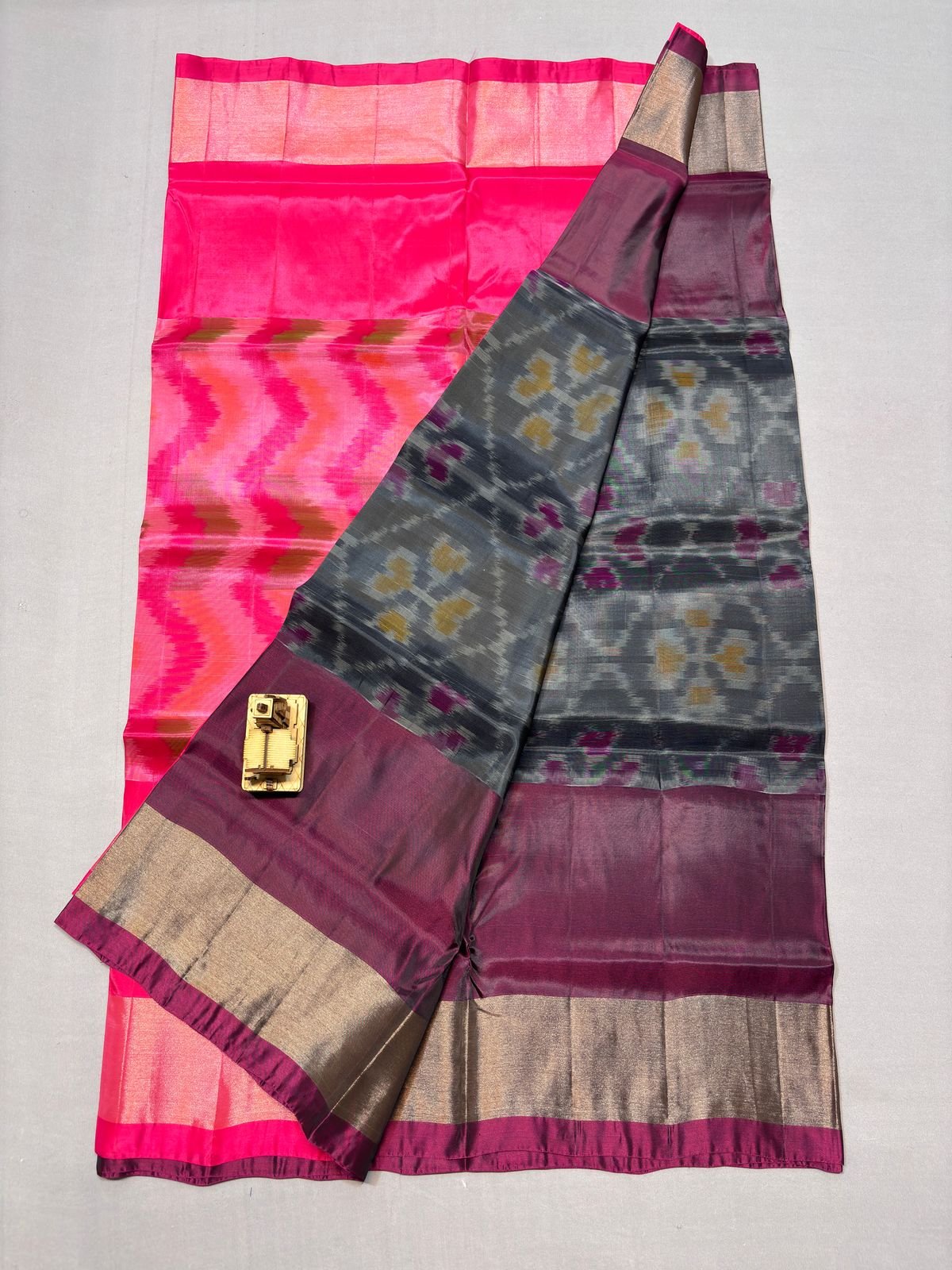 soft-silk-sarees - PKHSY13-ISSSDIESC-17
