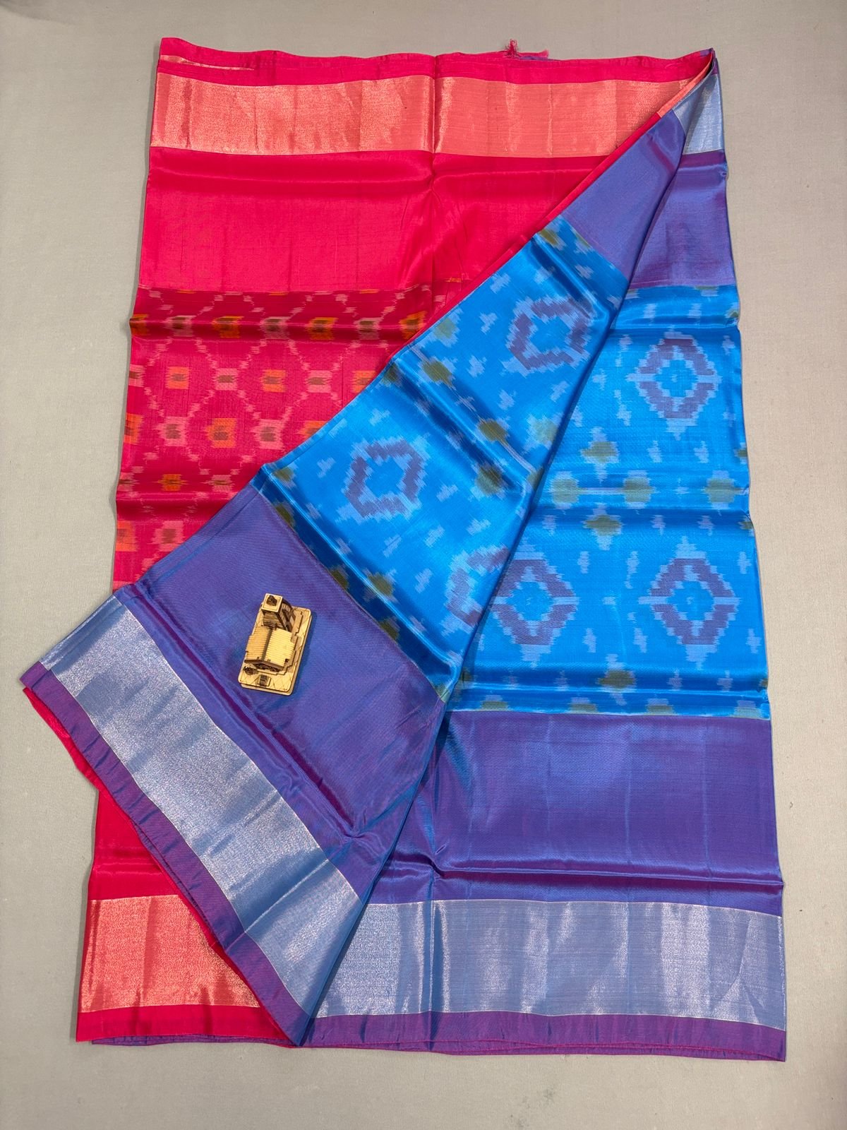 soft-silk-sarees - PKHSY13-ISSSDIESC-26