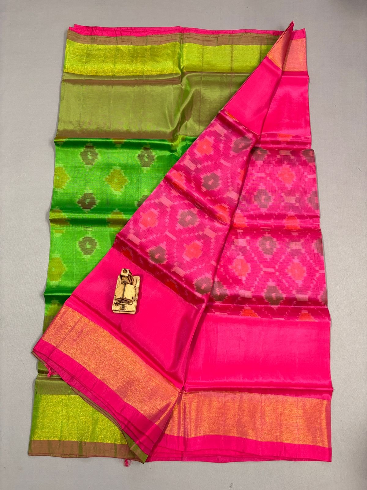 soft-silk-sarees - PKHSY13-ISSSDIESC-31