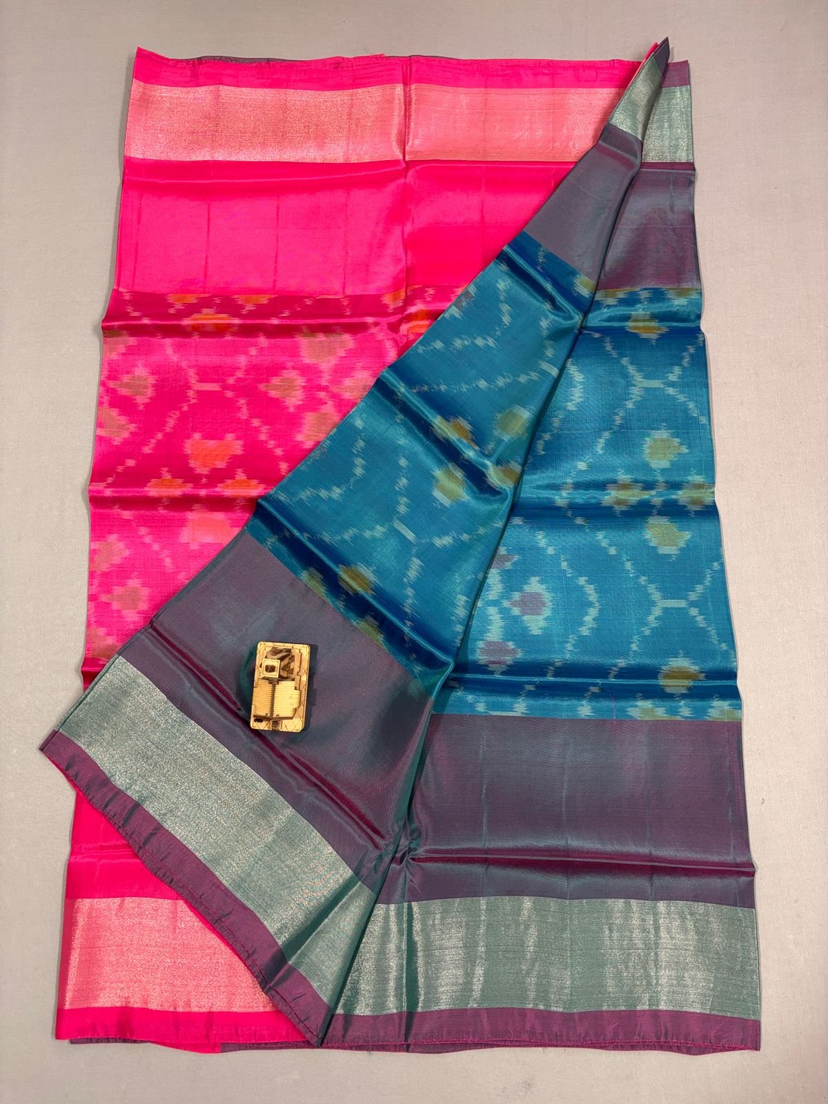 soft-silk-sarees - PKHSY13-ISSSDIESC-39